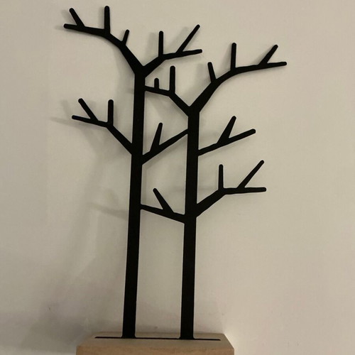 Decorative metal tree like new