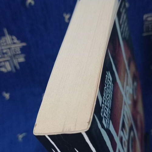 Haunted by Chuck Palahniuk used, English