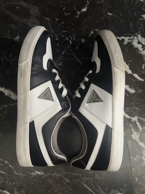 Guess Minsk sneakers used, men's size 45, black and white