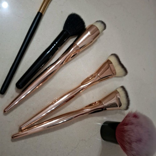 Makeup brushes new, set