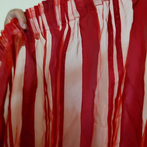 Red Sheer Curtain like new, 1.80 x 2.30 m