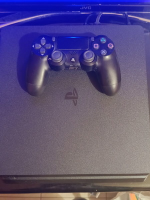 Sony PlayStation 4 κονσόλα μεταχειρισμένη, 1TB αποθηκευτικός χώρος