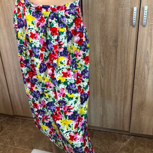 Floral linen skirt, size XL