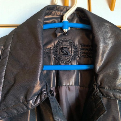 Fall trench coat like new, size L, brown