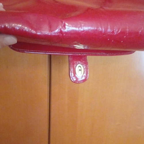 Vintage shoulder bag 1960s-70s used, red patent leather, Mod style