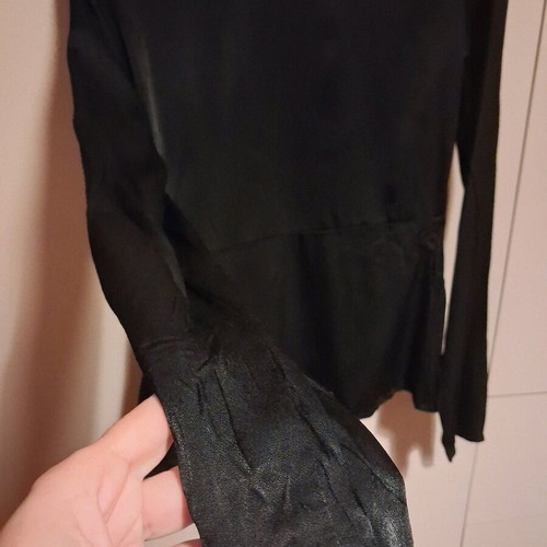 Satin shirt Vila black like new, button closure