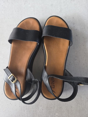 Parex platform sandals like new, black, size 40