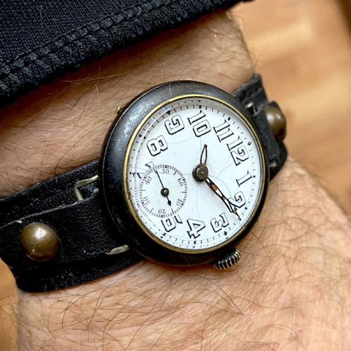 Military vintage wristwatch 1910 used, mechanical 33mm