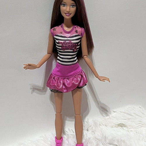Barbie Fashionistas Sassy Doll Wave 1 2009 like new
