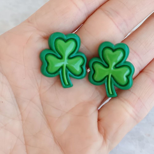 Plastic stud earrings like new, grape and clover design