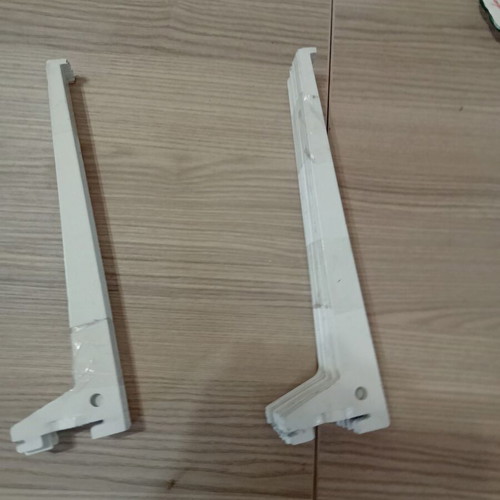 Shelf brackets used white for single rail 25 cm