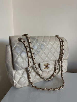 Chanel double flap leather shoulder bag, off white