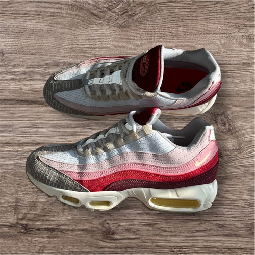 Nike Air Max 95 Anatomy Of Air sneakers used, size 45, white and grey
