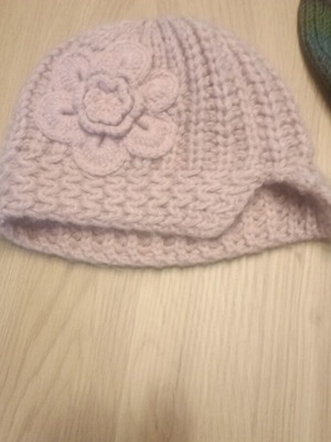 Winter hats and knit caps like new, multicolored