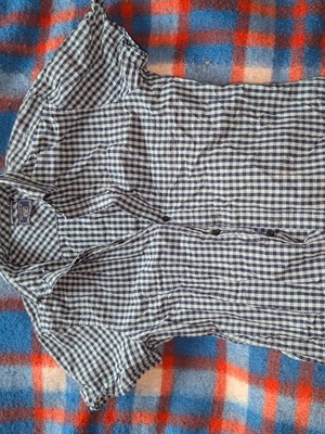 Short-sleeve men's shirt like new, blue and white, sizes M and S