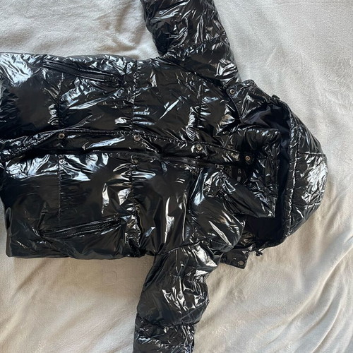 Staff black puffer jacket like new, size M