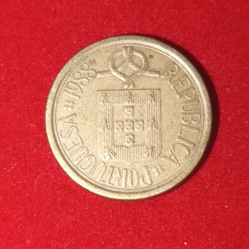 Portugal 10 Escudos Coin used