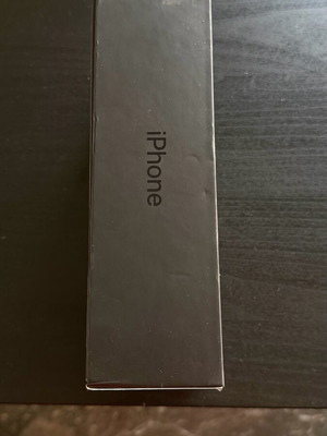 iPhone 11 Pro Max box like new