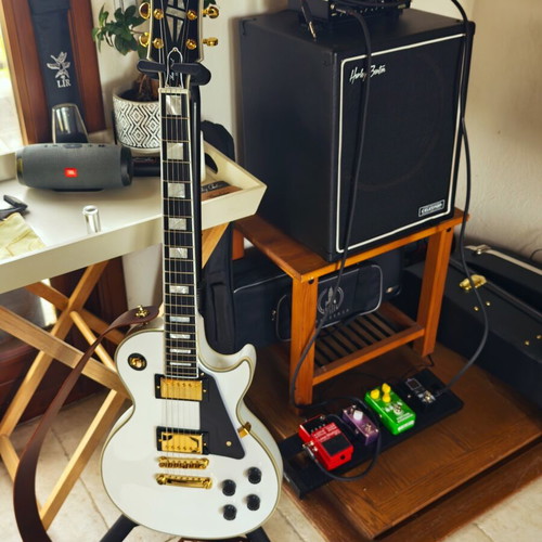Epiphone Les Paul Custom Arctic White guitar set like new