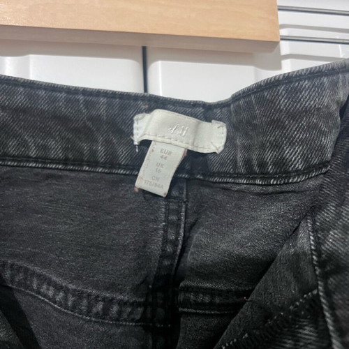 H&M Black Denim Bermuda Shorts Like New, Size XXL