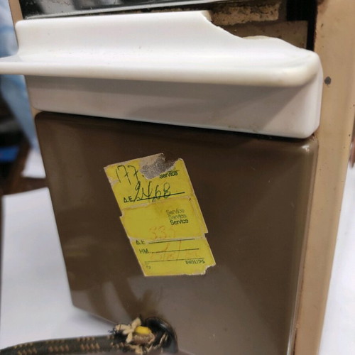 Phillips toaster used with two slots