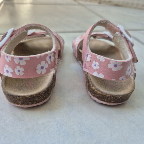 Garvalin sandals size 21 pink with white daisies like new