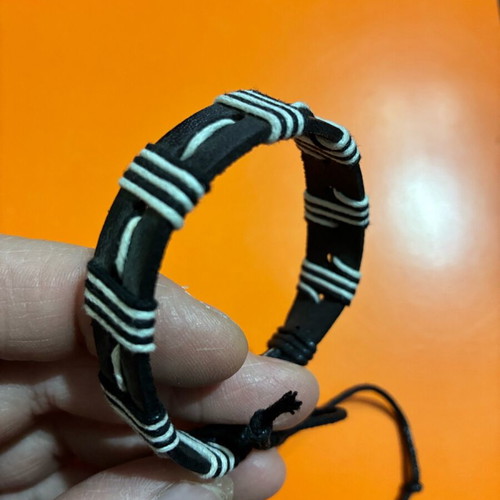 Unisex bracelet new, black