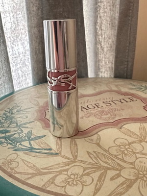 YSL Loveshine Wet Shine Lipstick used, 209 pink desire