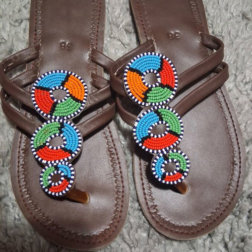 Sandals with beads new, brown multicolor, size 38