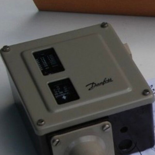 Danfoss pressure control type RT 5 new, 3/8 thread