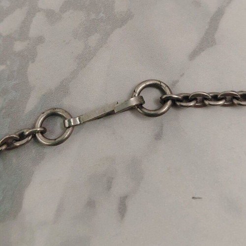 Vintage women's necklace from the 1970s, used