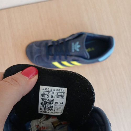 Adidas Gallaxy sneakers size 35.5 used, blue