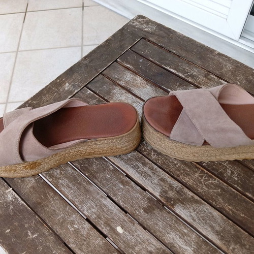 Toutounis slippers like new, double sole with crossed suede strap size 37 beige brown