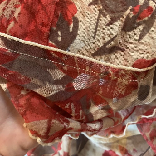 Mexx vintage midi skirt size Small, like new, beige and red