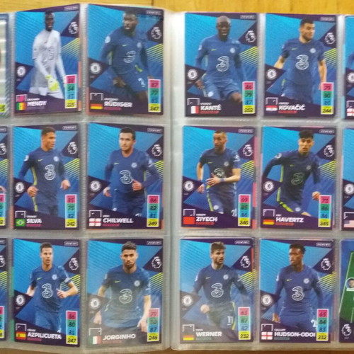 Premier League 2021-2022 Adrenalyn XL album with 445/468 cards like new