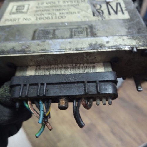 Computer ECU Opel Kadett 1.3i 1988 used 16061100