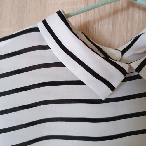 Esprit striped blouse with collar like new