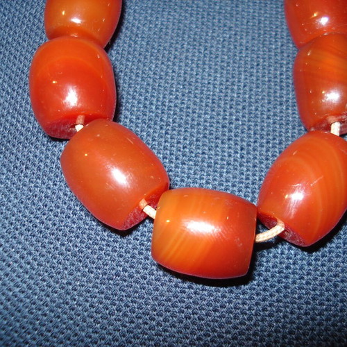 Agate semi-precious stone worry beads with 5 pearls used