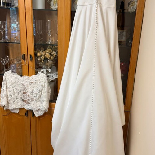 Wedding dress and bolero by Demitrios like new, size 10, ivory satin