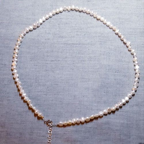 Stephanie necklace new with natural pearls and 925 silver