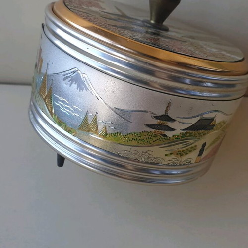 Vintage Japanese Sankyo music powder/jewelry box 1950-1960