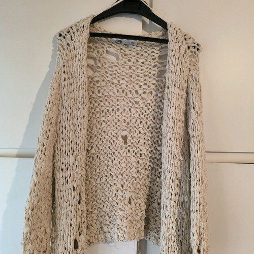 Zara beige knitted cardigan like new, size L
