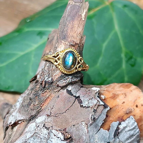 Brass ring with labradorite new, adjustable size