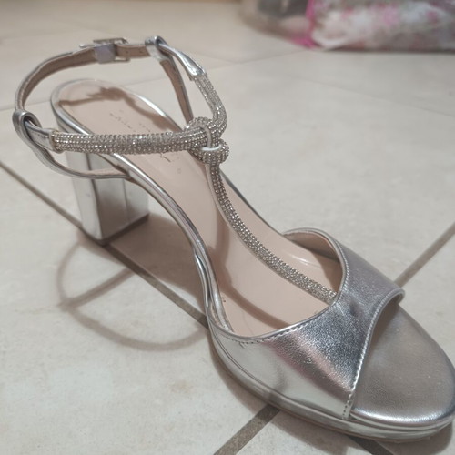 Heeled sandals with rhinestones size 39 like new, white and gray
