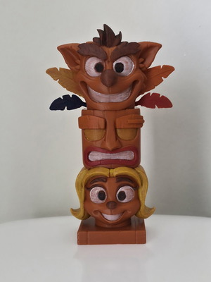 Totem Crash Bandicoot 3D like new, 9x5x15cm