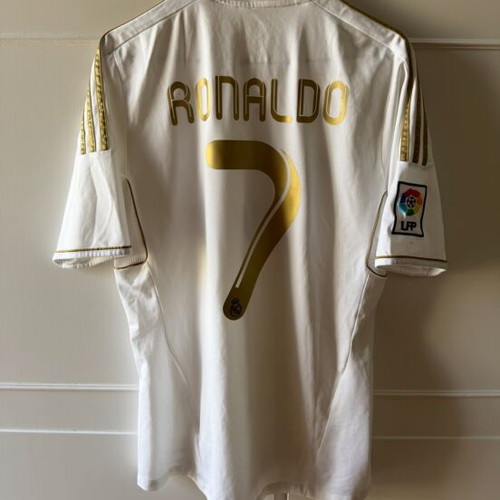 Real Madrid Ronaldo jersey authentic, like new, size M 11-12