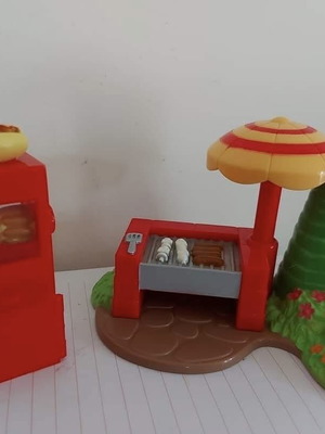 Hot Dog Cart Figure Set used