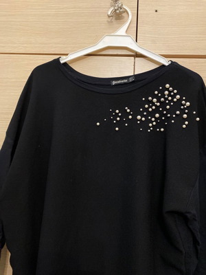 Stradivarius blouse used, black with pearl shoulder detail, short sleeve