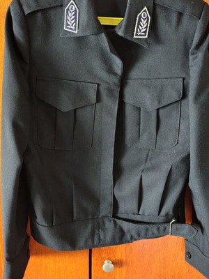 Female Police Officer Winter Uniform like new, medium size