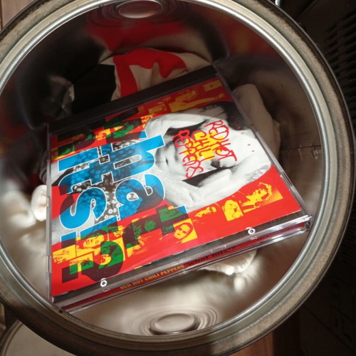 Chili Peppers Beware Red Hot special edition paint can with CD and merchandise